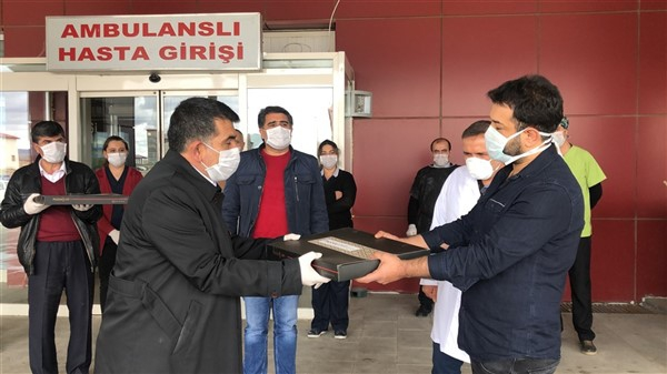 kars’ta-tcddden-saglik-personellerine-destek-(3).jpg