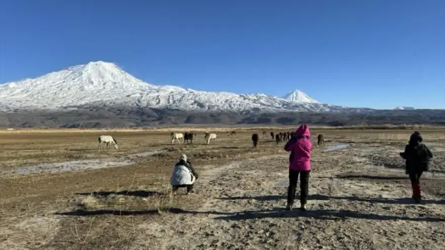 AĞRI'NIN TARİHİ VE DOĞAL GÜZELLİKLERİNDE FOTOĞRAFÇILARIN KIŞ MACERASI