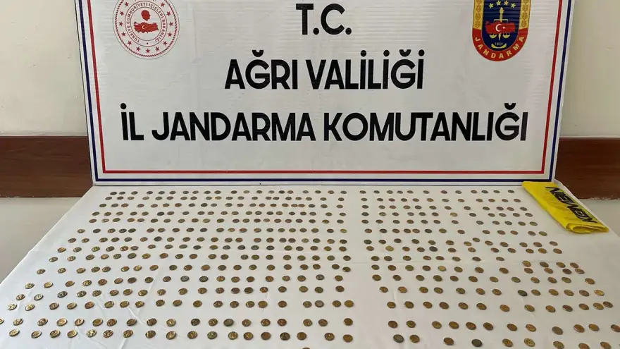 Ağrı’da tarihi eser kaçakçılığı operasyonu: 500 altın sikke ele geçirildi