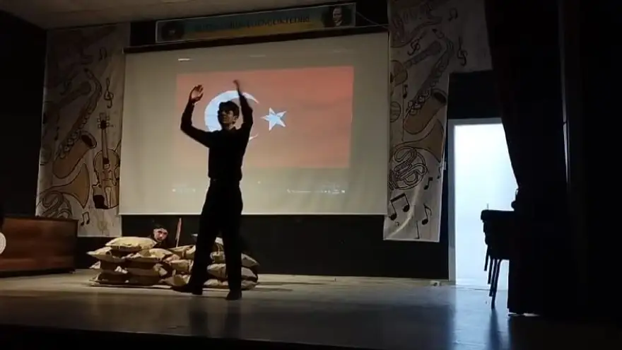 A Takımı Savaş Ay Anadolu Lisesi'nden Ömer Faruk Öztürk Birinci Oldu