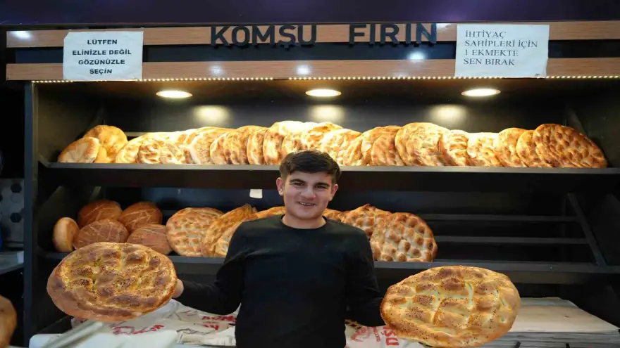 Fırınlarda Ramazan pidesi mesaisi devam ediyor