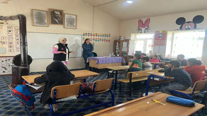 Ağrı'da Afet Farkındalık Eğitimleri Devam Ediyor