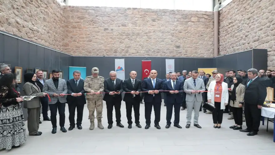 İshak Paşa Sarayı’nda Geleneksel Türk El Sanatları Sergisi Büyük İlgi Gördü