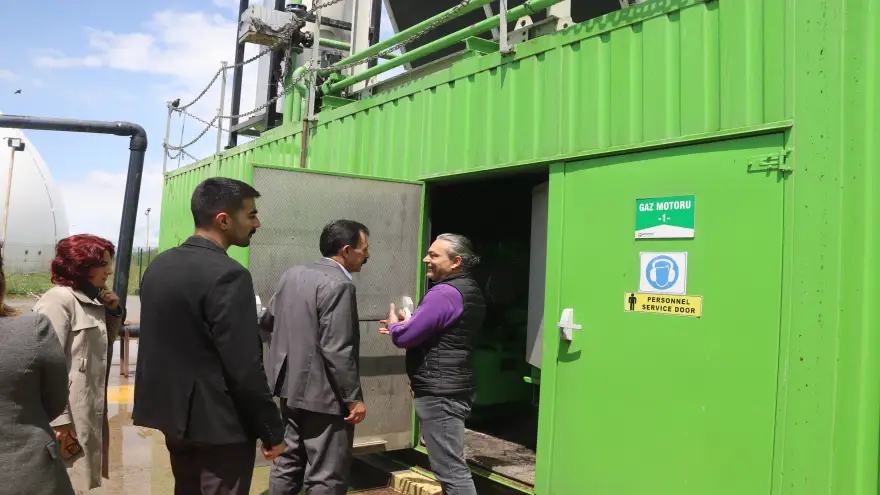Ağrı Belediyesi Eş Başkanı Memet Akkuş, Katı Atık Depolama Merkezi enerji üretim santralinde incelemelerde bulundu