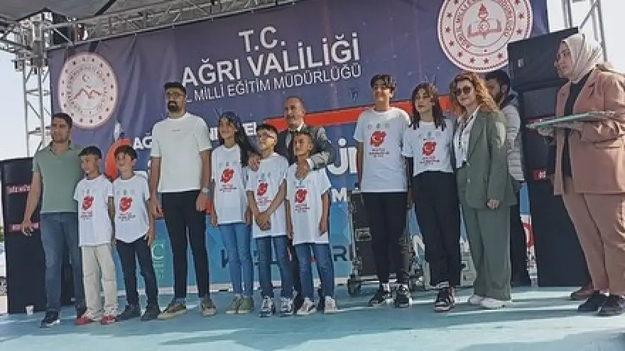 Rıza Ertuğrul Eryılmaz Anadolu Lisesi Öğrencileri “Kazasız Gözlük” Projesi İle İl İkincisi Oldu