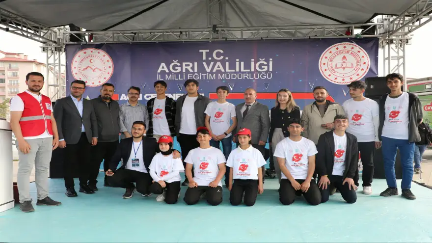 Ağrı'da Bilim Şenliği coşkuyla tamamlandı
