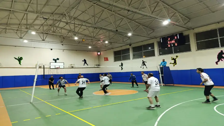 Ağrı’da Öğretmenler Günü’ne özel spor turnuvaları sürüyor