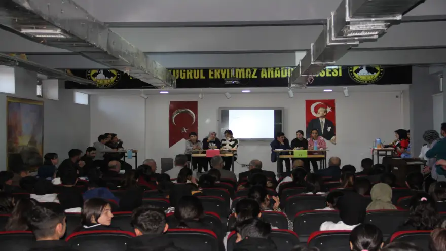 Rıza Ertuğrul Eryılmaz Anadolu Lisesi’nde Bilgi Yarışması