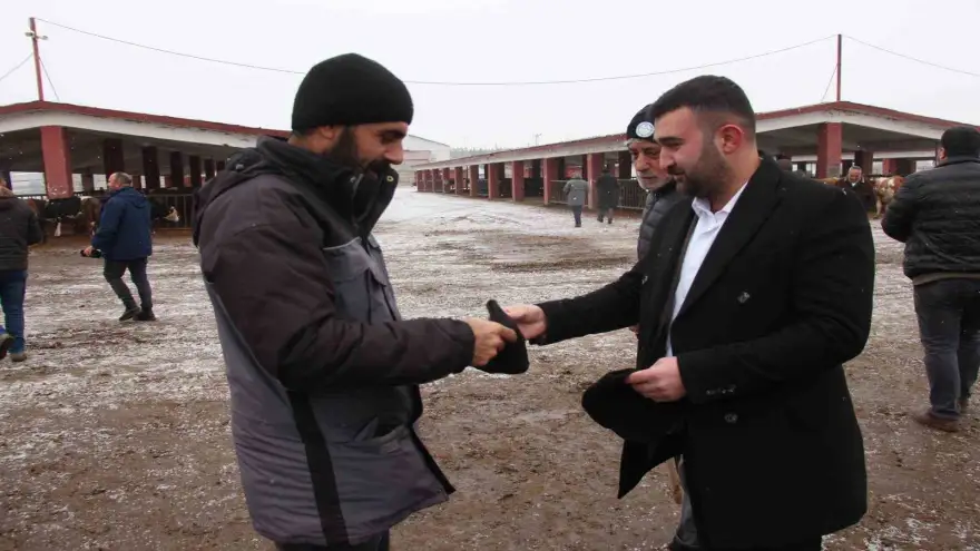 Ağrı Ticaret Borsasından hayvan yetiştiricilerine ziyaret