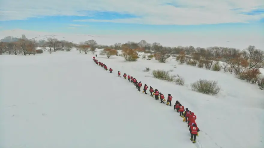 Ağrı’da yaban hayvanları için doğaya 1 ton yem bırakıldı
