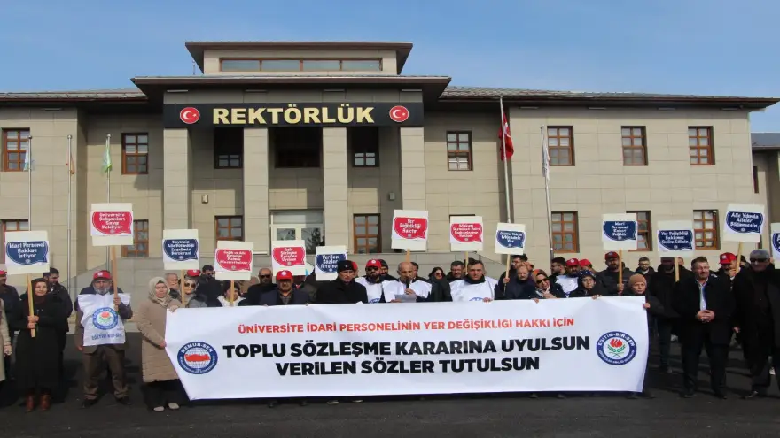 Üniversite Çalışanları Haklarını İstiyor!