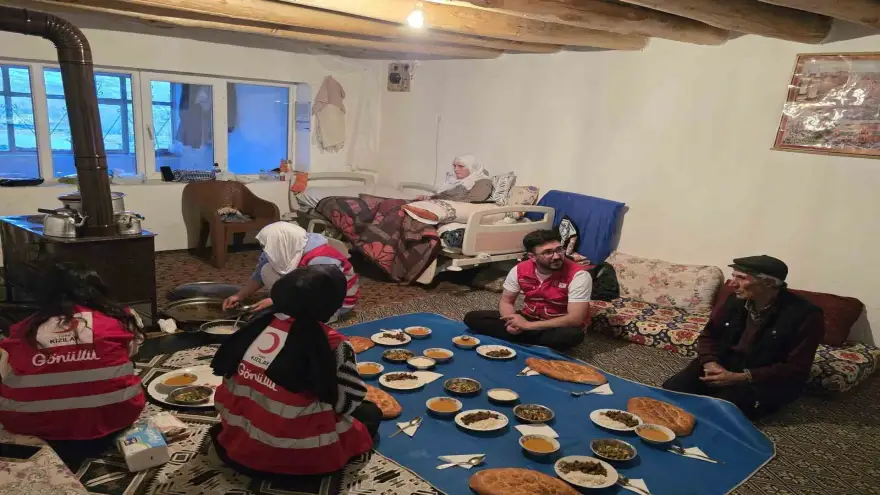 Kızılay, Ağrı’nın her köşesinde ihtiyaç sahiplerine ulaşıyor