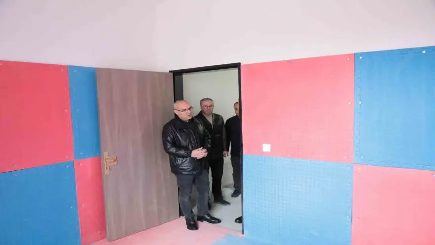 Ağrı Valisi Koç, yeni eğitim-öğretim yılında açılacak Özel Eğitim Anaokulu’nu inceledi