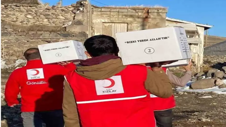 Türk Kızılay Ağrı’da hayırseverlerin bağışlarını ihtiyaç sahiplerine ulaştırıyor