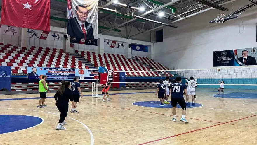 Ağrı’nın en büyük voleybol turnuvası başladı