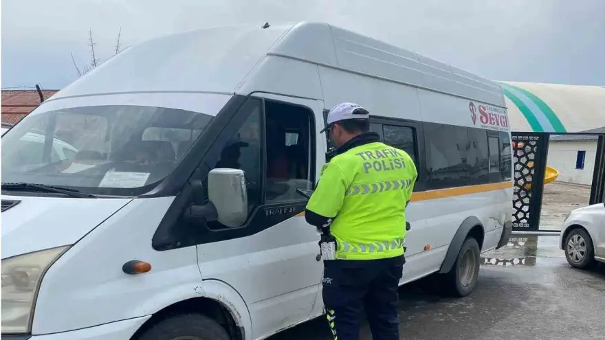 Ağrı’da öğrenci servislerine güvenlik denetimi: 114 araç kontrol edildi