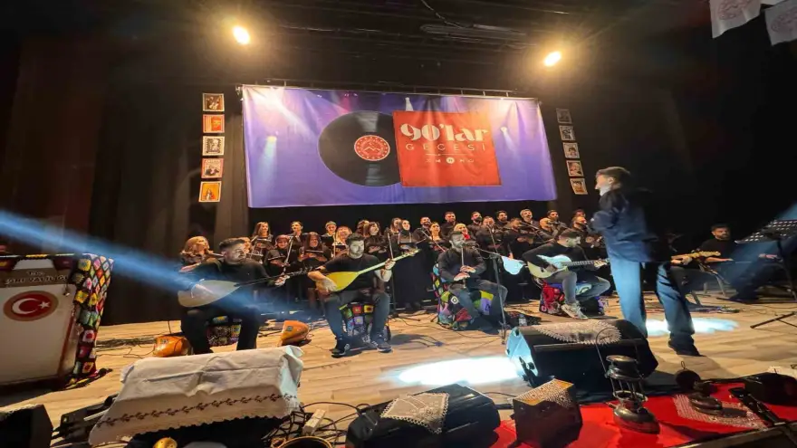 Ağrı’da 90’lar rüzgârı esti