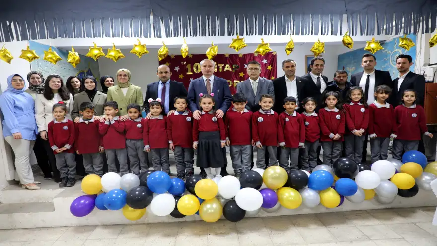 Ağrı’da minik öğrencilerin kitap sevgisi bilgi yarışmasına taşındı