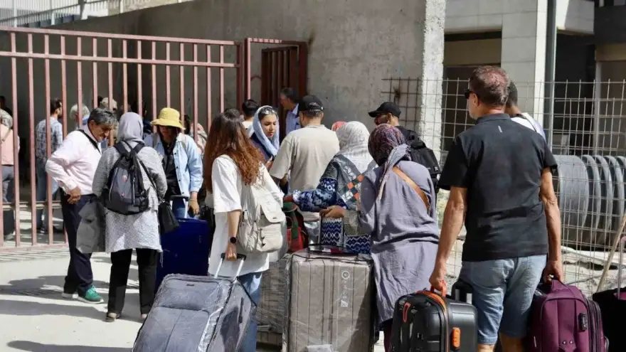 İranlılar Gürbulak Sınır Kapısı’na akın etti: "Savaştan korkmuyoruz, vatanımıza sahip çıkacağız"