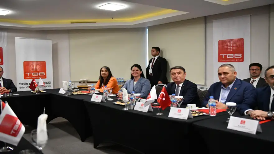 Ağrı Belediye Başkanı Hazal Aras, TBB Encümen Toplantısı'na Katıldı