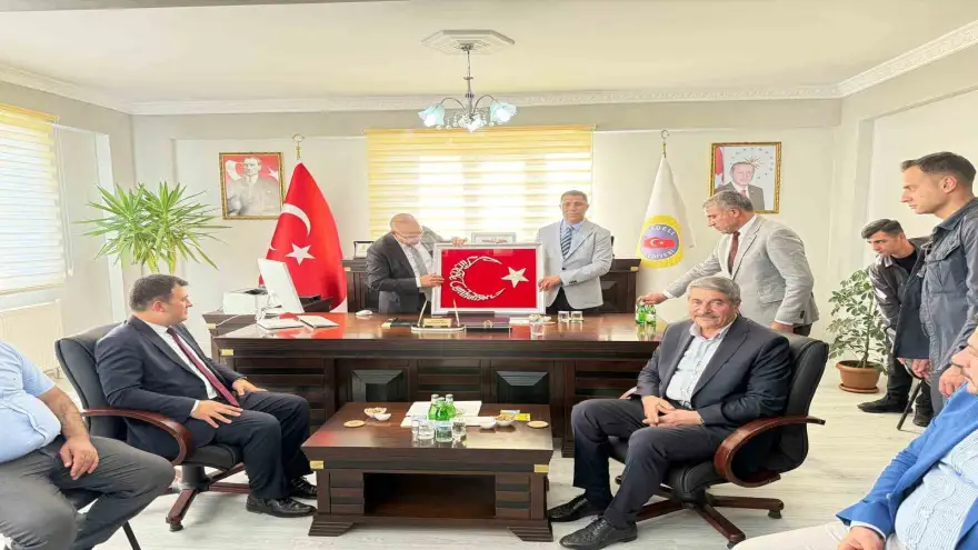 Ağrı Valisi Mustafa Koç, Patnos ilçesinde bir dizi ziyaret ve incelemelerde bulundu