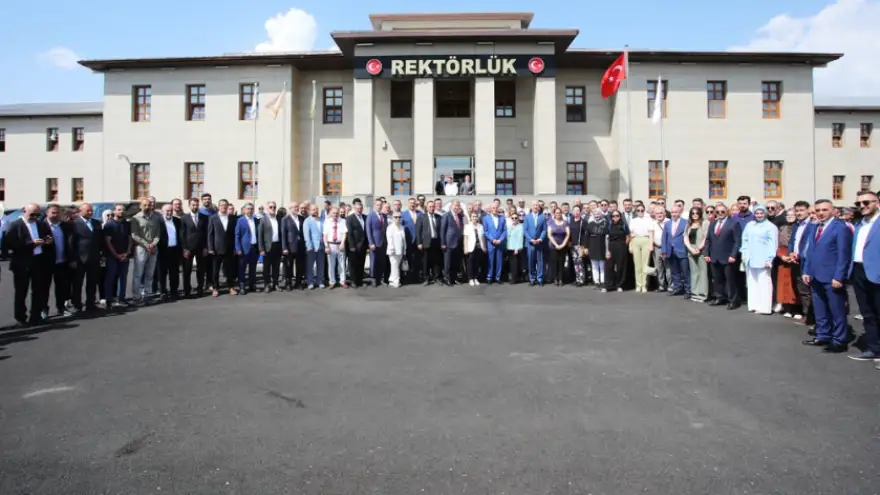 YÖK Başkanı Özvar ve IC Holding Yönetim Kurulu Başkanı Çeçen, Ağrı İbrahim Çeçen Üniversitesi'ni Ziyaret Etti