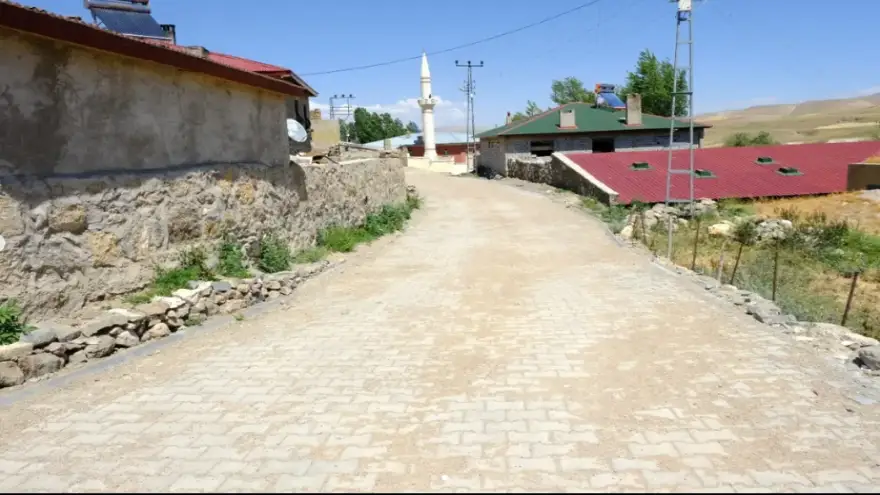 Ağrı Valiliği, Köylerin Çehresini Değiştirmeye Devam Ediyor