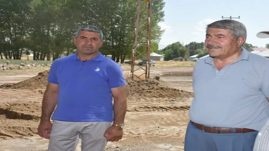 Patnos’ta yol ve altyapı çalışmaları hızlandı