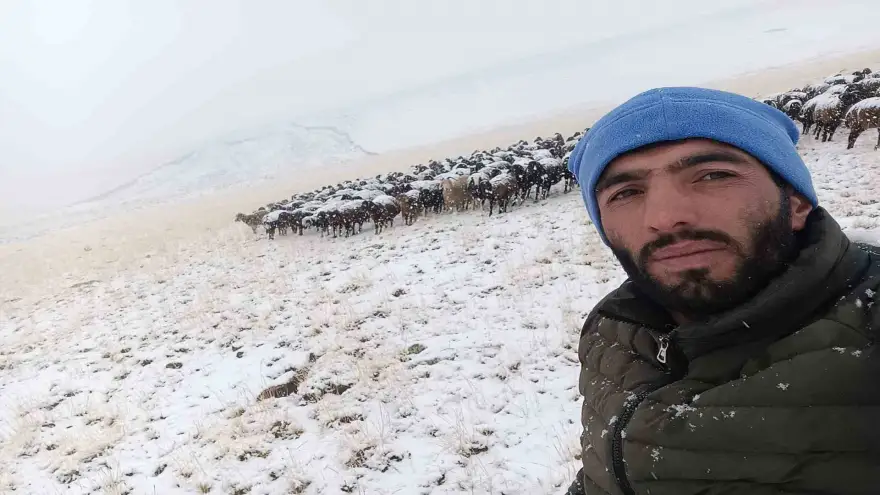 Ağrı’da yüksek kesimlere mevsimin ilk karı düştü