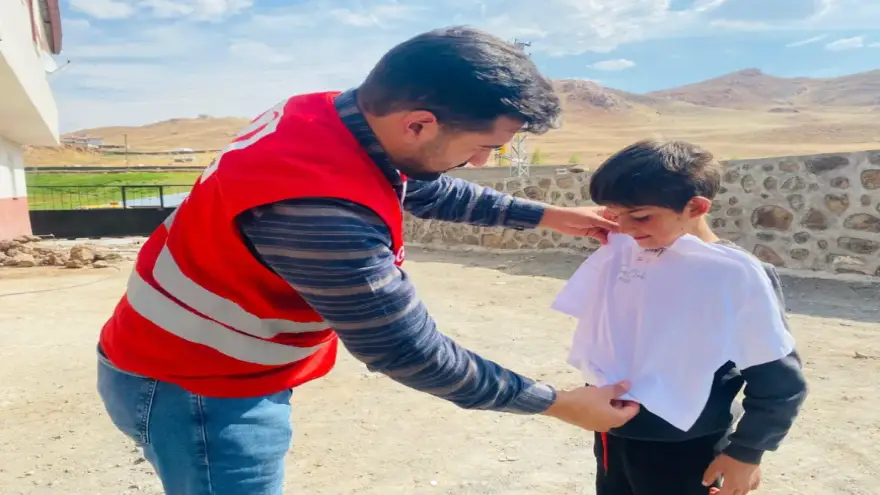 Doğubayazıt Kızılay'ın İyilik Durağı Ayrancı Köyü Oldu