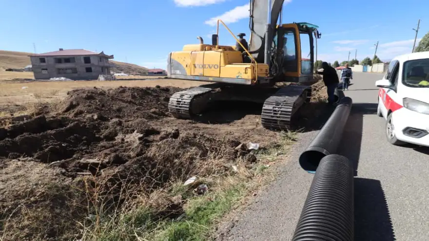 Ağrı Belediyesi, Mehmet Akif Ersoy Mahallesi'nde Altyapı Sorununa Kalıcı Çözüm Getiriyor