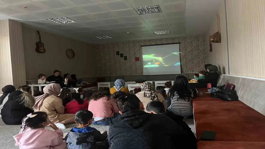 Patnos gençlik merkezinde sinema etkinliği ilgi gördü