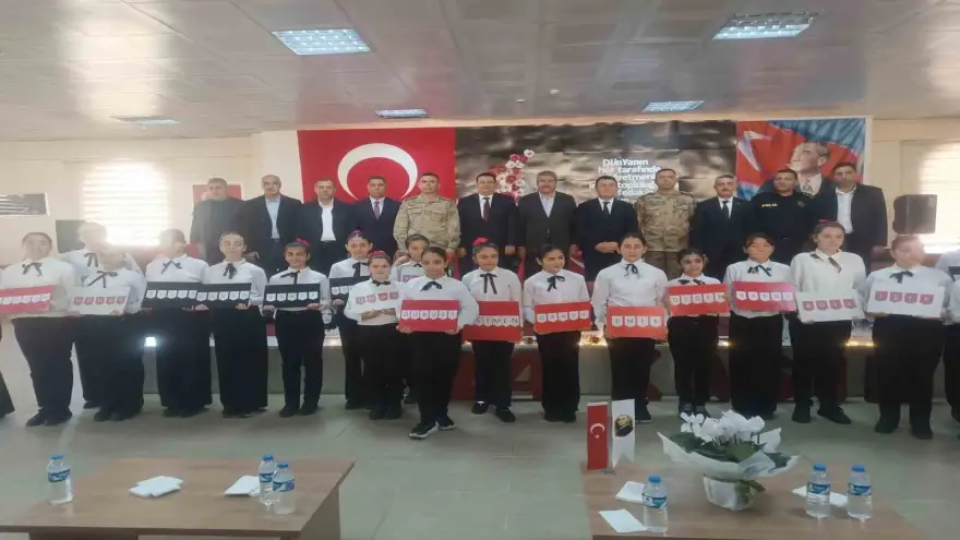 Ağrı'da 24 Kasım öğretmenler günü etkinliklerle kutlandı