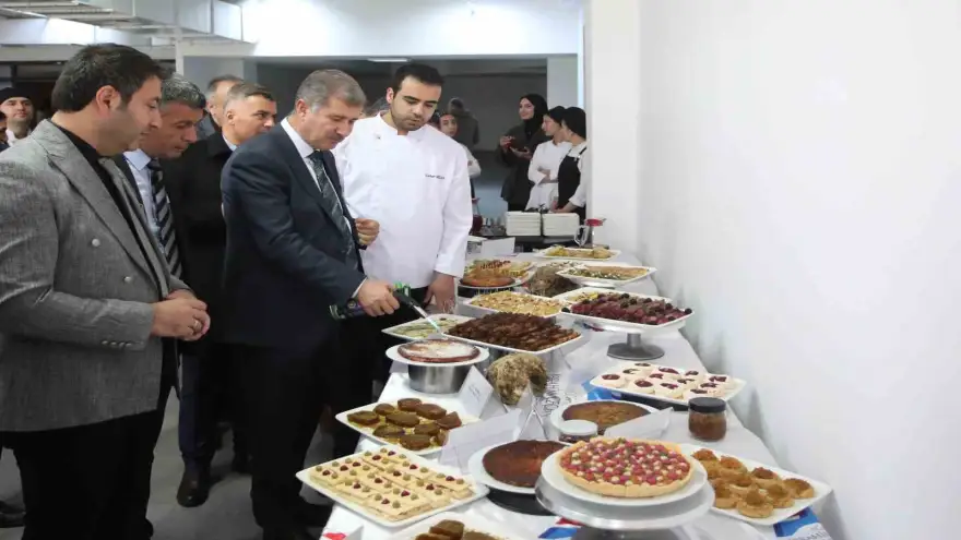 Ağrı’da "Topraktan Sofraya Pancarın Zarafeti" etkinliğinde şeker pancarından elde edilen 20 çeşit ürünün sunumu yapıldı