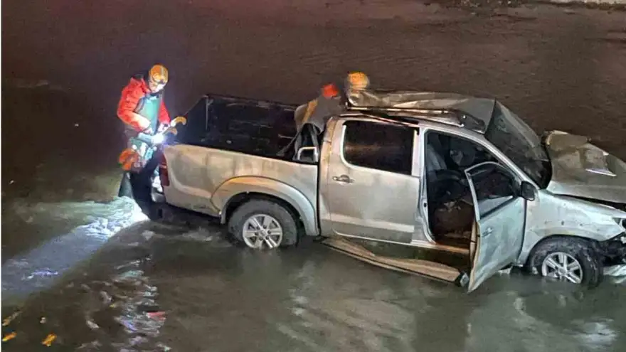 Ağrı’da Murat Nehri’ne uçan pikaptaki 5 kişi yaralı kurtarıldı