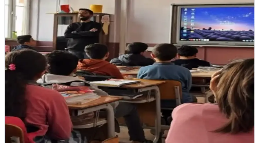 Doğubayazıt’ta Öğrencilere "Bilinçli Teknoloji" Eğitimi
