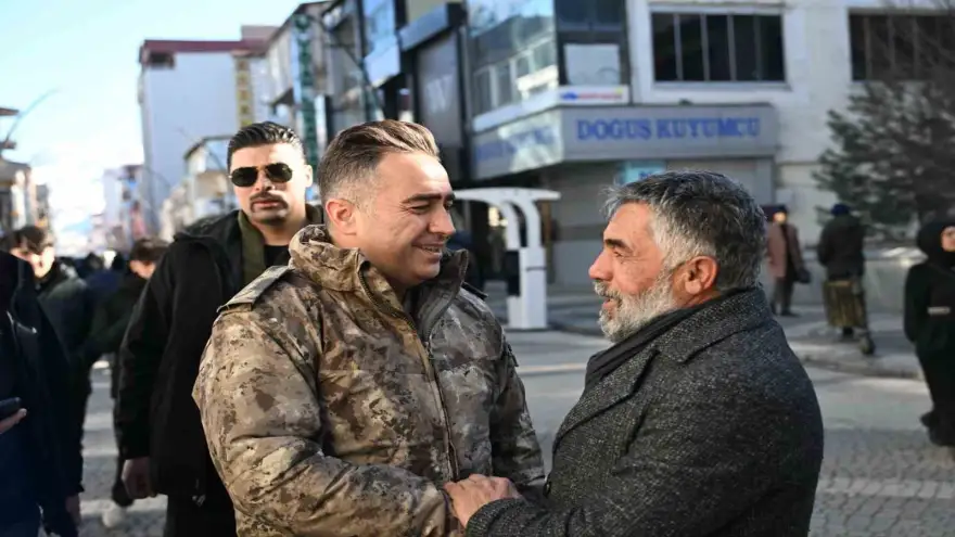 Ağrı Emniyet Müdürü Önder, Doğubayazıt ve Hamur'da esnaf ve vatandaşlarla bir araya geldi