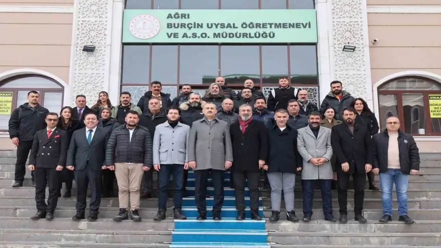 Ağrı Valisi Önder Bozkurt basın mensuplarıyla bir araya geldi