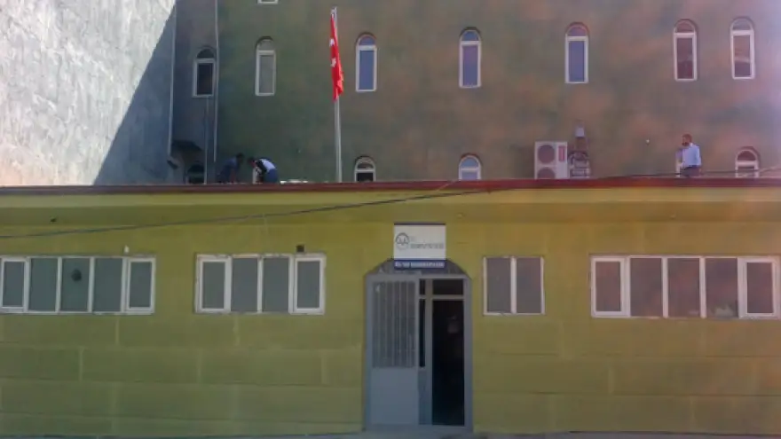 Doğubayazıt’ta Mahalle Sakinleri Soruyor: Fatih Camii Kadın Kur’an Kursu Neden Kapalı?