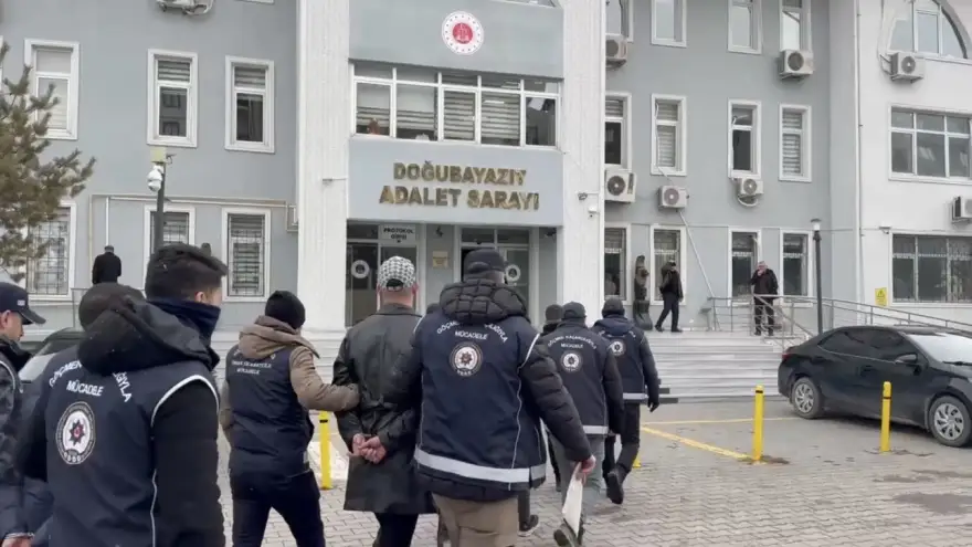 Ağrı’da göçmen kaçakçılığı operasyonu: 5 şüpheli yakalandı