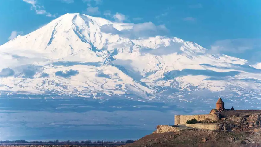 Ağrı, doğa, tarih ve sağlık turizmiyle dört mevsim öne çıkıyor