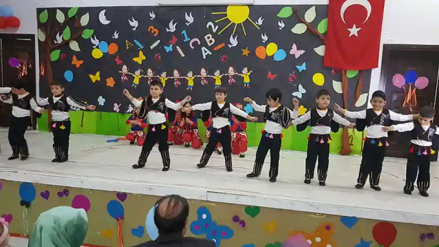 DOĞUBAYAZIT FİNAL OKULUNDA ANA SINIF ÖĞRENCİLERİNİN YILSONU GÖSTERİLERİ