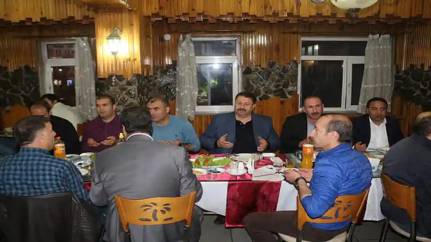 AĞRI MİLLİ EĞİTİM MÜDÜRLÜĞÜ ÇALIŞANLARI İFTAR YEMEĞİNDE BULUŞTU