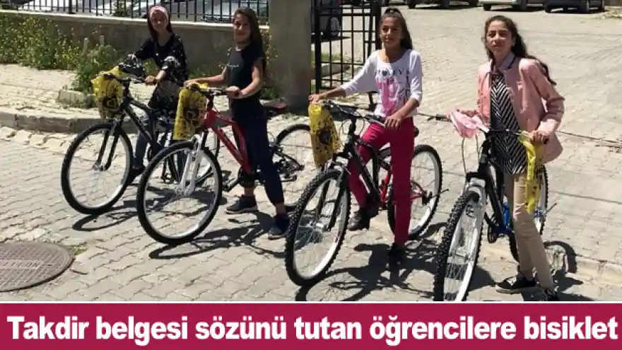 Takdir belgesi sözünü tutan öğrencilere bisiklet
