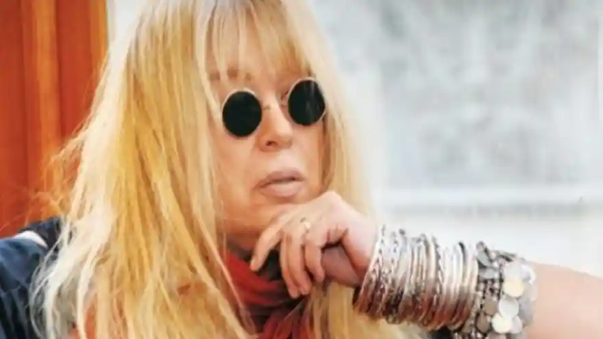 Zerrin Özer hastaneye kaldırıldı
