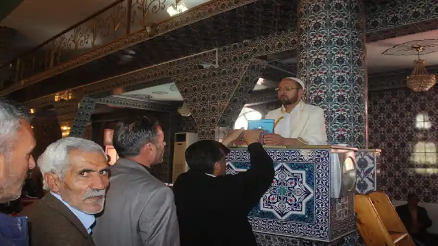 DOĞUBAYAZIT'TA SAKAL-I ŞERİFE YOĞUN İLGİ