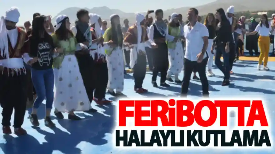 Feribotta halaylı kutlama