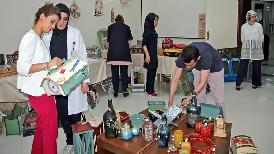 Psikiyatri Hastaları Sergi Açtı
