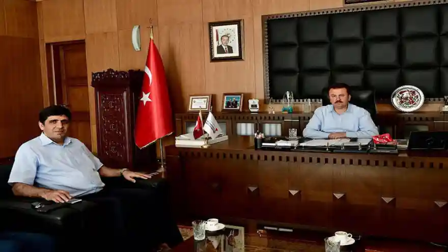 REKTÖR ALMA'DAN KAHRAMANMARAŞ BÜYÜKŞEHİR BELEDİYE BAŞKANI FATİH MEHMET ERKOÇ'A ZİYARET