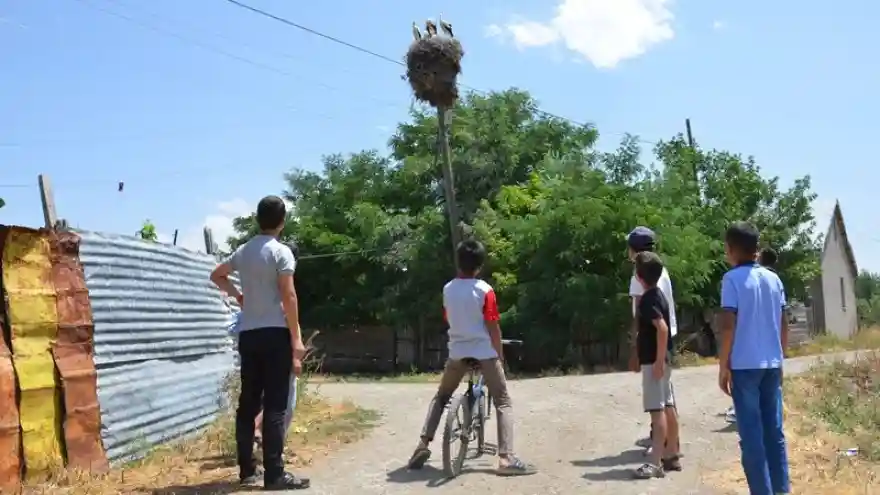 Köyün Sembolü Oldular
